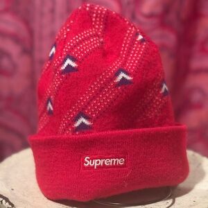 SUPREME RETRO KNIT HAT RWB